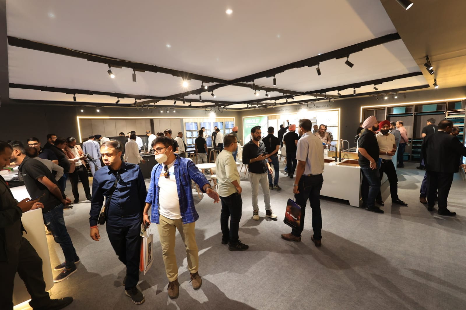 PHOTO-2023-03-03-16-49-14(2).jpg PHOTO-2023-03-03-16-49-14(2).jpg